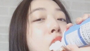설리, 입에 생크림 가득 짜더니 “이제 스케쥴 가자”