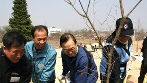 “DMZ를 한반도 등줄기 잇는 녹색벨트로”