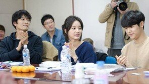 ‘딴따라’ 지성-혜리-강민혁, 대본리딩 현장보니? 케미 폭발↑…첫방은 언제?