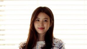 누가 복사꽃이고 누가 가시꽃인가