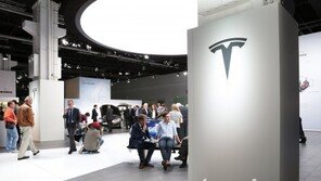 테슬라 최초의 SUV, 모델 X ‘유럽 출시 앞두고 돌연 리콜’