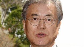 광주 다시찾은 문재인 “국민의당에 투표, 새누리 돕는 것” 