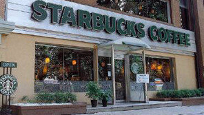 스타벅스와 이디야만 성장…커피전문점 성적표는? 