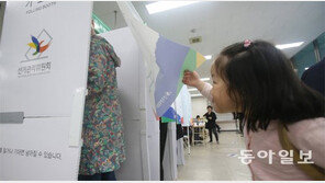 與 강석호, 가장 먼저 당선 