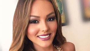 “내 왕관 돌려줘!” 34억 소송 제기한 미인대회 우승자, 왜? 