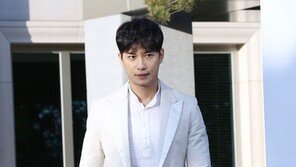 [연예 뉴스 스테이션] 김원준, 14세 연하 검사와 웨딩마치