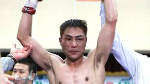 [최용수의 힘]13년만에 링복귀… TKO 승