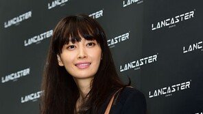 이나영, 출산 후 첫 모델 활동