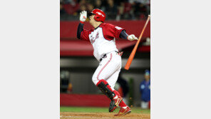 [스타플러스] 책임감 무장 나지완 결승2루타 ‘화려한 귀환’