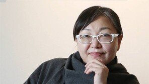 “힘든 세상, 한바탕 웃어봅시다”