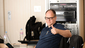 칼 융브랜드 “KBL 심판, 실력 갖췄지만 판정 일관성 보완해야”