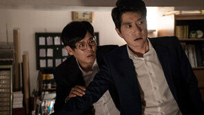 ‘특별수사’ 김명민…사이다를 톡 쏘다