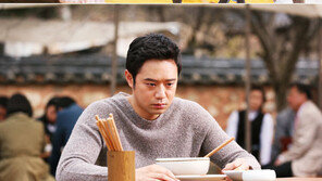 ‘국수의 신’ 누아르까지 버무렸다