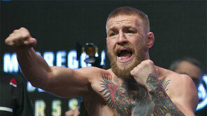 UFC 간판 맥그리거 깜짝 은퇴 선언