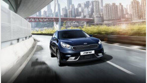 [CAR]하이브리드 원리 알면 ‘연비 20km’ 거뜬 …가속성능 기대보다 좋고 핸들링도 가벼워 