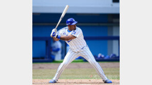 “힘들 땐 아내가 최고”…류중일 감독이 발디리스 가족을 초청한 이유