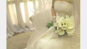 미혼女 10명 중 4명 “결혼시기, 출산 고려 안해”…男은? 