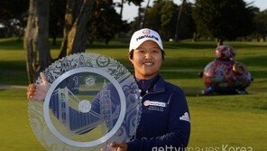 [콤팩트뉴스] 노무라 하루, LPGA 스윙잉 스커츠 우승