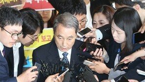 옥시 신현우 前대표 첫마디는… “유해성 몰랐다” 