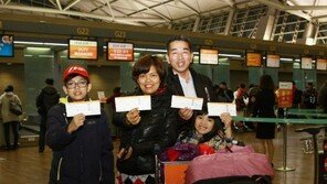 [2016 사회공헌기업 대상]제주항공, 6년째 다문화 고향 방문 지원… 해외 의료봉사도 