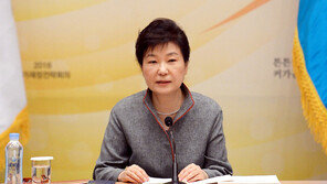 朴대통령 국정수행 지지도 31%…지난주 이어 최저치 경신