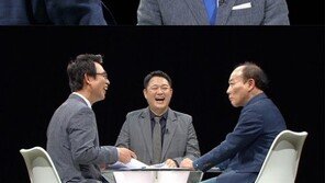 ‘썰전’ 유시민 “김구라 불쌍해 보여”…전원책 “우리보다 오래 살 것”  