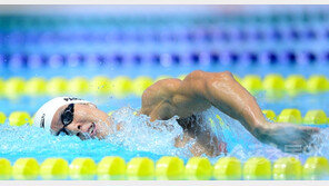 무릎 꿇은 노민상 감독 “태환이에게 마지막 기회를…”