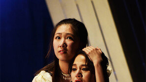 러닝타임 내내 웃음과 진지함 교차