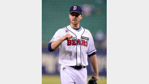 두산 보우덴은 왜 심판에게 화를 냈을까?