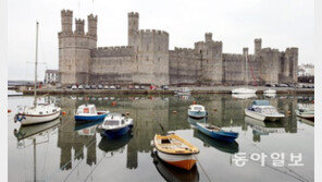 [글로벌 스케치]아서王의 전설 숨쉬는 모험의 땅… 영웅의 자취 녹아든 古城 