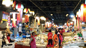 [토요경제]“새 건물로 옮겨라 일방 통보” “商-漁-消 의견청취만 3년” 