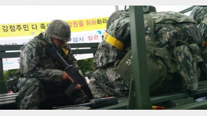 “왜 총들고 마을에 나오나” 강정마을서 고개 숙인 군인들 