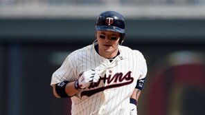 [손건영의 ML 인사이드] 박병호 홈런 페이스 마쓰이 추월 모드