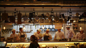 [SM 對 YG 외식대첩③] 지드래곤 만나나…YG 삼거리 푸줏간엔?