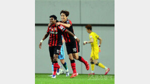 아드리아노 4골 폭발…FC서울, 한숨 돌렸다