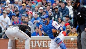 강정호 노린 위협구…컵스, 또 너야