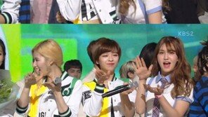 ‘뮤직뱅크’ 트와이스 1위, 아이오아이(I.O.I) 전소미와 기쁨의 ‘공약 댄스’