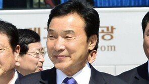 손학규 묶어두려는 더민주, 손 내민 국민의당