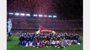 [콤팩트뉴스] FC바르셀로나, 세비야 꺾고 국왕컵 2연패 外