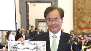 이용준 대사, 한국인 첫 ‘로마 호감상’ 수상