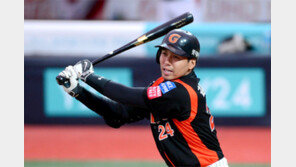 김문호 ‘꿈의 4할타’ 언제까지…