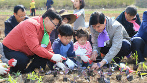“도시텃밭 농산물 나누다보니 이웃대화도 활짝”