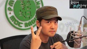 ‘굿모닝FM’ 전현무, 어머니 문자에 눈물 ‘왈칵’…사연 들어보니 ‘감동’