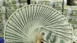 [책의 향기]성장의 문밖으로 내몰린 자본주의의 약자들