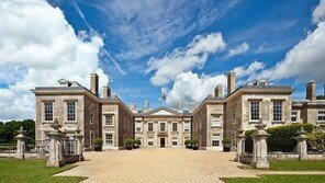 다이애나비 결혼 전 살던 집, 하룻밤 ‘4400만원’에 일반 공개 