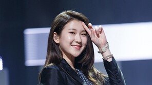 백예린, JYP 집안싸움 가세…‘여성아티스트 강세’
