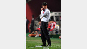 “국가대표 더 뽑히면 좋겠다”는 최용수 감독