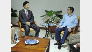 한-쿠바 첫 외교장관 회담…“진지하고 허심탄회한 대화”