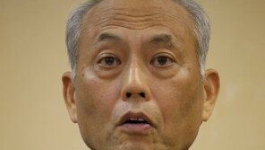 ‘정치자금 유용 의혹’ 도쿄도지사 “위법은 없었다” 셀프조사 논란