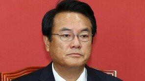 [속보] 새누리 정진석 “야당에 국회의장직 양보할 것”